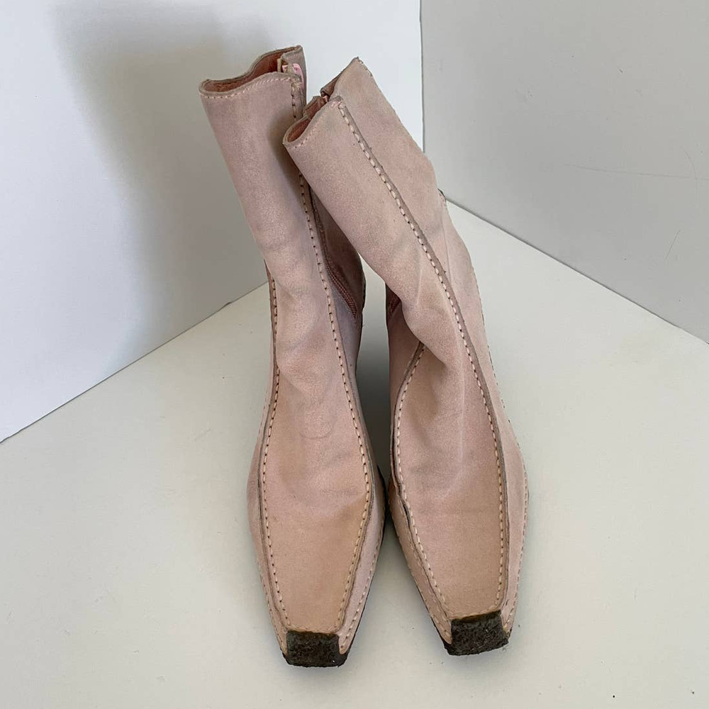 Wild Pair Pink Suede Wedge Heel Coconut Boots • Size 8 • Y2K 🔴